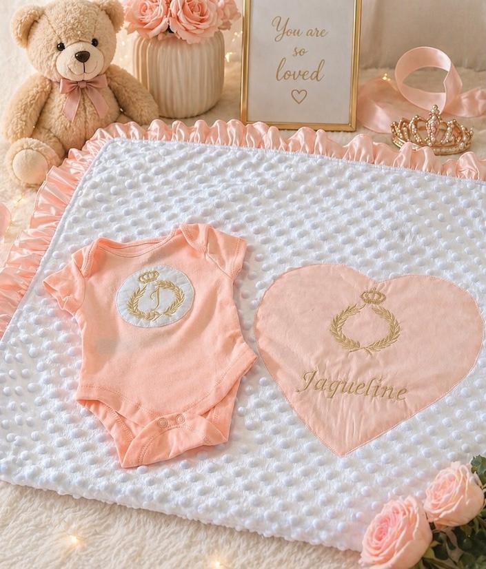 Hainute bebe si seturi de babyshower si botez