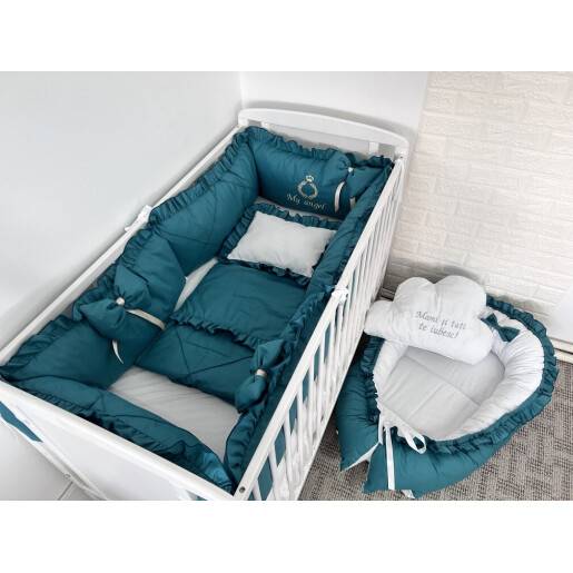 Pătuț bebe + saltea + Lenjerie cu 6 bucati Perne Lungi cu volanase și fundițe patut 120x60 cm, cearșaf, păturică și pernuta Deseda LUX Verde smarald