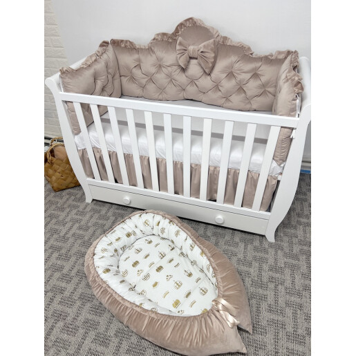 Set Cuib baby nest bebelusi cu desfacere, din catifea și bumbac Deseda Coronițe aurii + paturica + pernuta slim