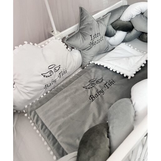 Lenjerie de pat din CATIFEA cu apărătoare împletită în 4 și perne deco steluța și norisor Deseda Mix Gri -alb