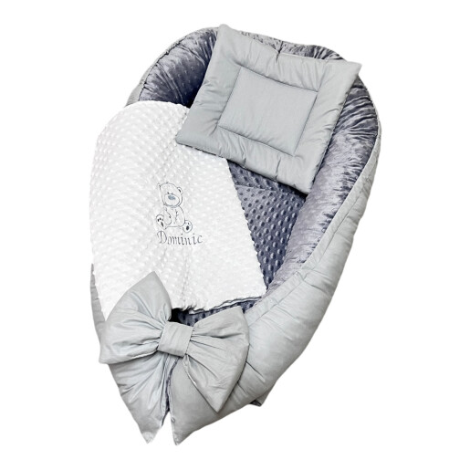 Set 3 în 1 Cuib baby nest bebelusi cu desfacere, perna slim și păturică dubla Minky alb, brodată 