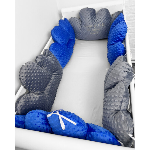 Set de 6 perne norișori apărători pat bebe 120x60 cm Deseda din plush mincky colorat Albastru-gri