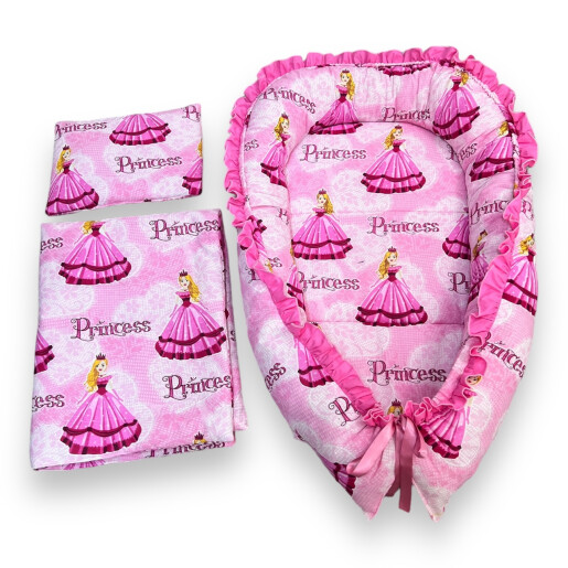 Patut bebe + saltea + Lenjerie de pat CN Prințese la bal + cuib + prosop de baie