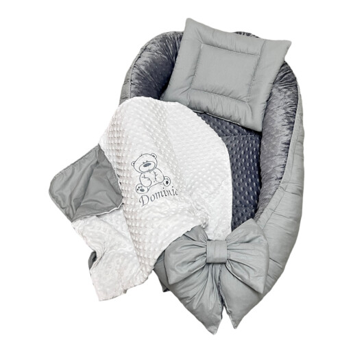 Set 3 în 1 Cuib baby nest bebelusi cu desfacere, perna slim și păturică dubla Minky alb, brodată 