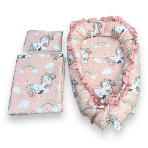 Patut bebe + saltea + Lenjerie de pat CN Unicorni + cuib + prosop de baie
