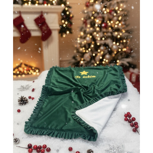 Set cadou de Craciun cu Paturica de iarna cu volanase + 3 decoratiuni personalizate