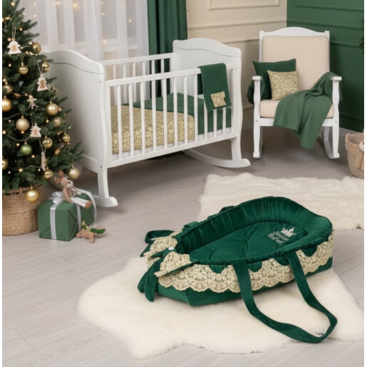 Cuib baby nest bebelusi DeLuxe din Catifea, Personalizat si cu dantela aurie, mânere, salteluta matlasata detașabilă Deseda Verde crud
