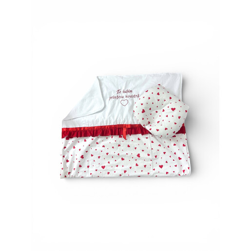 Set 4 piese Cuib baby nest bebelusi cu volanase + paturica + pernuta formare cap, Inimioare rosii LUX by Deseda