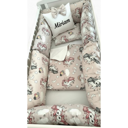 Lenjerie cu 6 bucati Perne Lungi protectii laterale patut, cearșaf, păturică și pernuta Deseda Unicorni