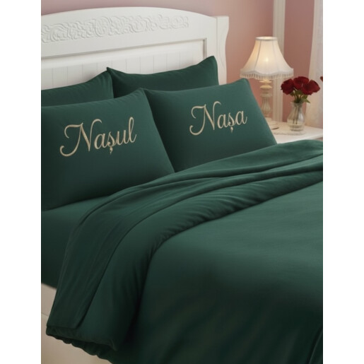 Lenjerie de pat Personalizata cu mesaj,  pentru Nasi Verde inchis 2 persoane LUX by Deseda