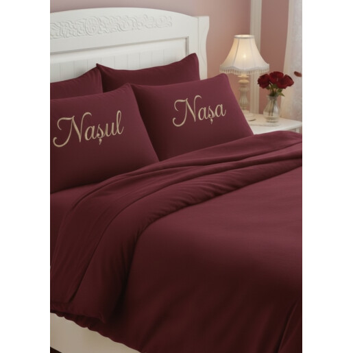 Lenjerie de pat Personalizata cu mesaj, Cadou Nasi Bordo 2 persoane LUX by Deseda