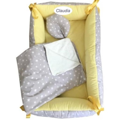 Reductor Personalizat Bebe Bed Nest cu paturica si pernuta antiplagiocefalie Deseda Stelute pe gri