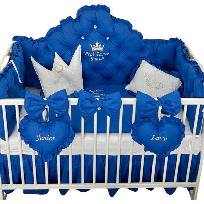 Lenjerie pătuț bebeluși cu apărători matlasate, cearșaf, păturică și pernuta Deseda Prince Albastru Royal