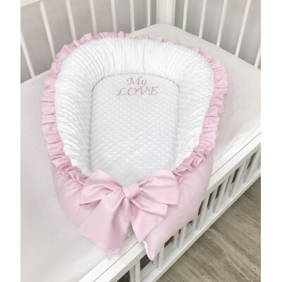 Cuib baby nest bebelusi cu desfacere  si volanase Roz baby - Mincky alb