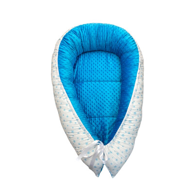 Cuib baby nest bebelusi cu desfacere, salteluta detașabilă Minky albastru - Steluțe bleu pe alb