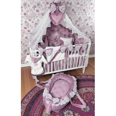 Pat + saltea + Lenjerie de pat din Catifea cu apărători matlasate Pricess  + baldachin cu dantela și suport + cuib cu desfacere asortat + set de baie