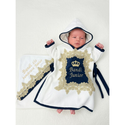 Halat poncho de baie bebeluși Regal Personalizat, din frotir de bumbac cu dantela aurie si gluga Deseda