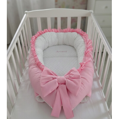 Cuib baby nest bebelusi cu desfacere  si volanase Roz baby - Mincky alb