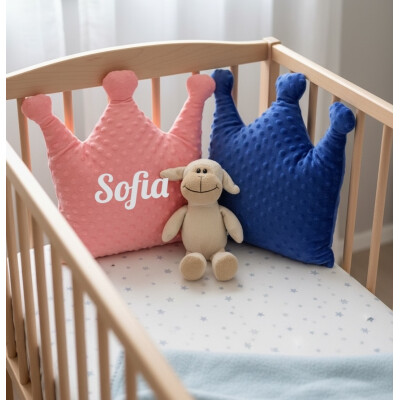 Perna decorativa ptr copii Personalizata Coronita din plush Mincky colorat Deseda