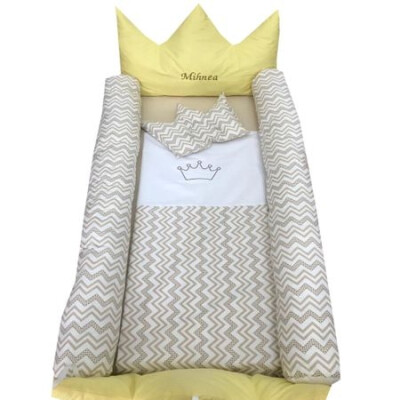 Lenjerie personalizata cu bumper si paturica 7 piese 140x70 cm Deseda Coronita de print