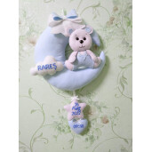 Decoratiune personalizata, Urs pe luna Albastru pal - alb, de agățat la baldachin, pe perete sau la pătuț bebeluși