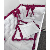 Pat + saltea + Lenjerie de pat cu 4 apărători matlasate albe cu Volanas de catifea roz ciclam + lenjerie pătuț Elegant Alb -roz ciclam