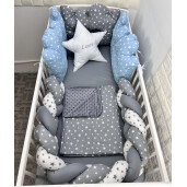 Lenjerie de pat cu 3 pernute norisori si impletitura Stelute + lenjerie pat matrimonial Momente Deseda