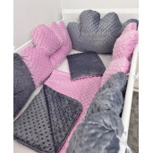 Set de 6 perne norișori apărători pat bebe 120x60 cm Deseda din plush mincky colorat Roz-gri