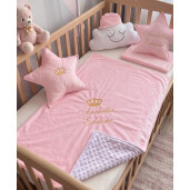 Paturica Personalizata din catifea si mincky alb si broderie scriere caligrafica Deseda Roz Baby Pink