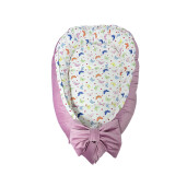 Set 4 în 1 Personalizat cuib baby nest bebelusi cu desfacere, salteluta detașabilă, perna formare cap și păturică dubla Catifea bumbac roz - Fluturași colorați 
