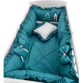 Pătuț bebe + saltea + Lenjerie cu 6 bucati Perne Lungi cu volanase și fundițe patut 120x60 cm, cearșaf, păturică și pernuta Deseda LUX Verde smarald