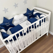 Lenjerie de pat din CATIFEA Bleumarin cu apărătoare împletită în 3 și perne deco steluțe și norisor Deseda