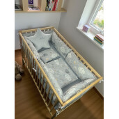 Lenjerie cu 6 bucati Perne Lungi protectii laterale patut+ perna stea Mincky personalizata,  cearșaf, păturică și pernuta Deseda Norisori cu luna gri- bej