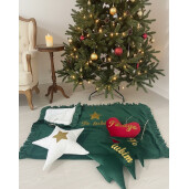Set cadou de Craciun cu Paturica de iarna cu volanase + 3 decoratiuni personalizate
