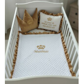 Set 3 piese pentru Botez sau Babyshower, cu Paturica Personalizata bebelusi, din catifea Bej aurie si mincky alb, cu volanase asortate + perna personalizata cu mesaj + perna decorativa bebe Coronita Deseda